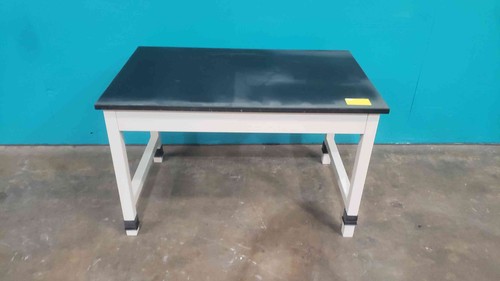 Sitting height black epoxy - 4',